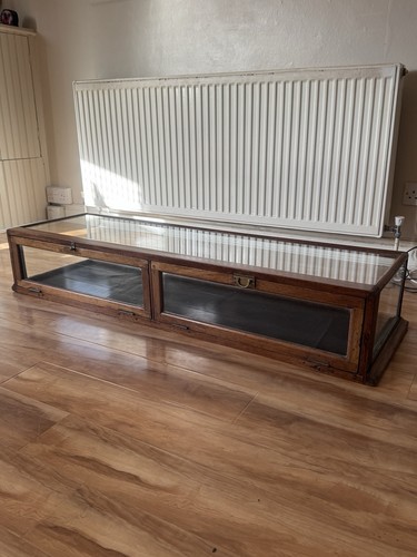 Display cabinet with - cabinet,
