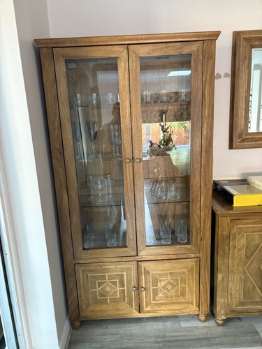 Brown wood glass - &,