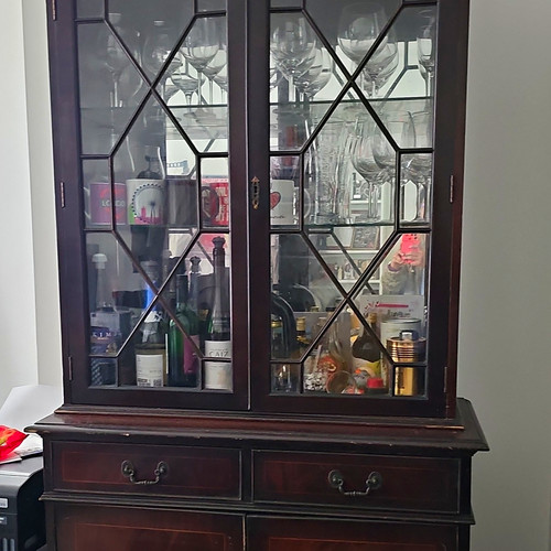 Brown wood glass - &,