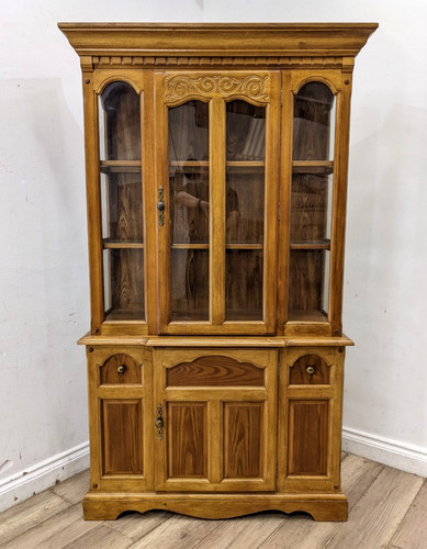 Display cabinet oak - oak, veneer